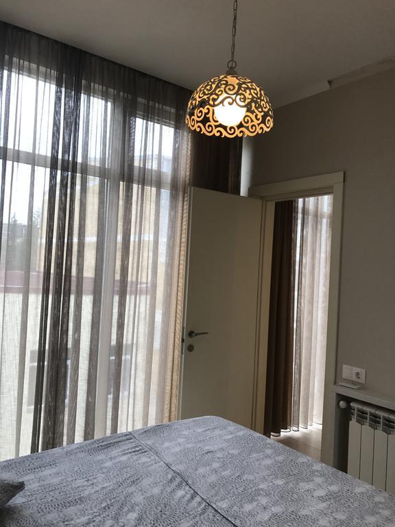 Piazza Apartment Батуми Екстериор снимка