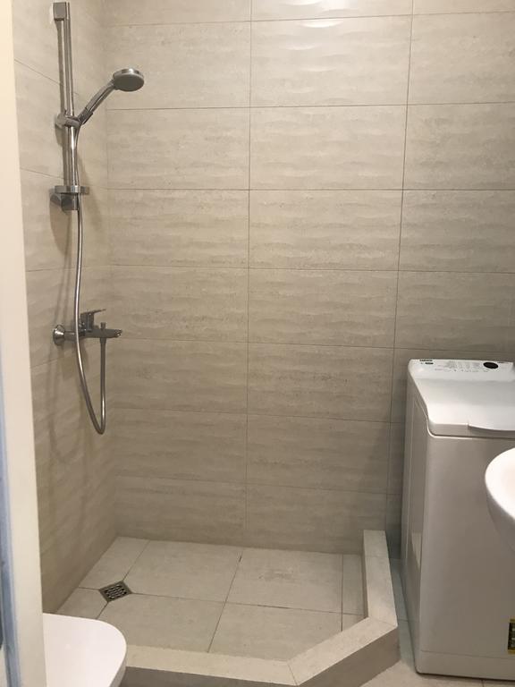 Piazza Apartment Батуми Екстериор снимка