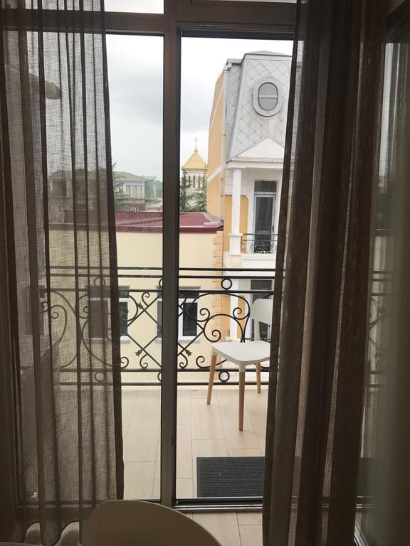 Piazza Apartment Батуми Екстериор снимка