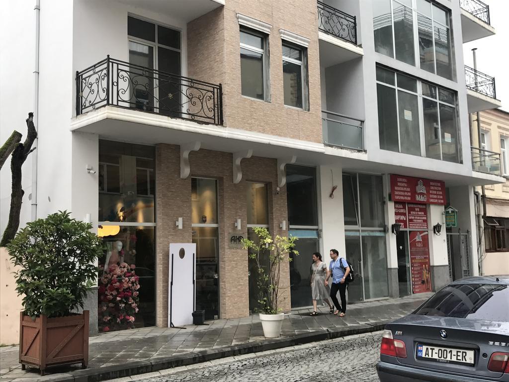 Piazza Apartment Батуми Екстериор снимка